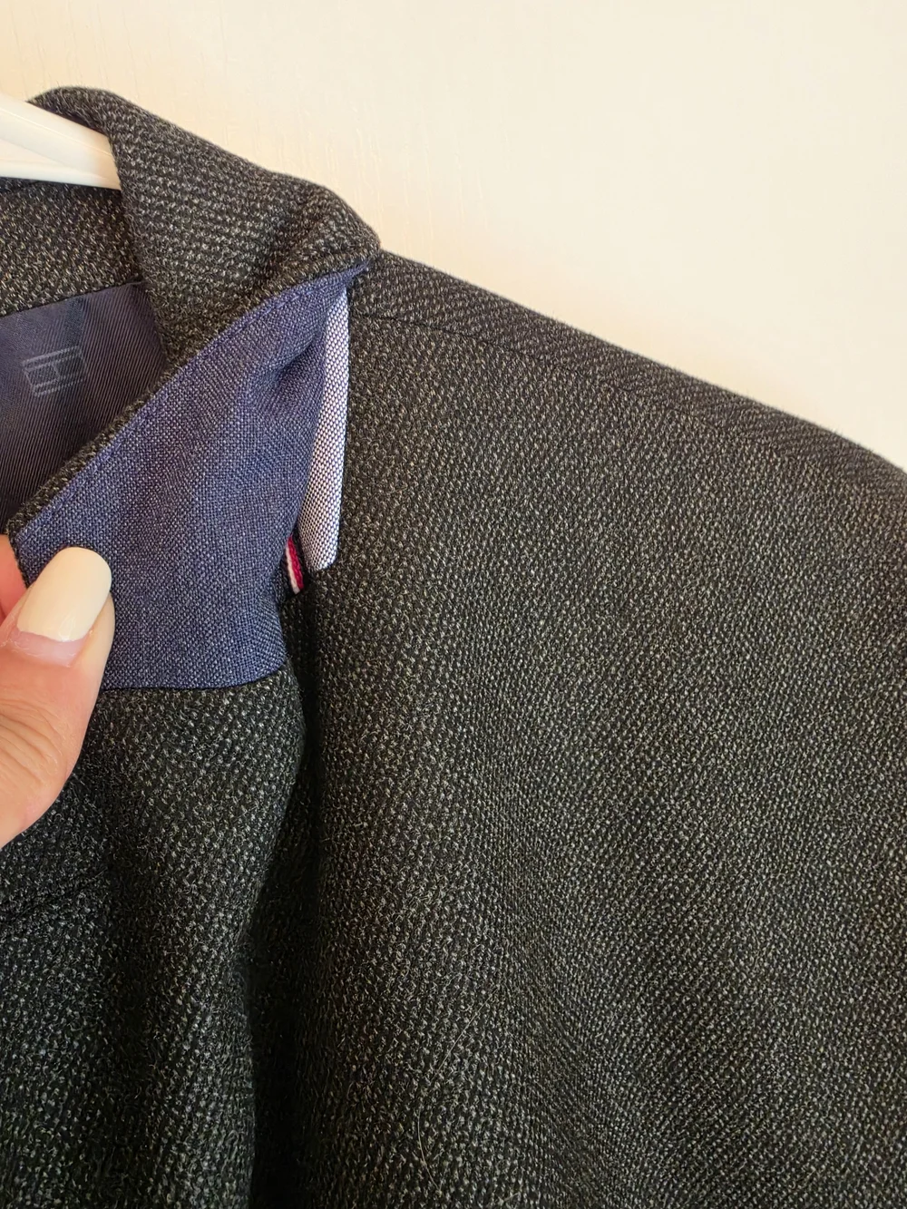 Tommy Hilfiger Charcoal Gray Two-Button Sport Coat 46R